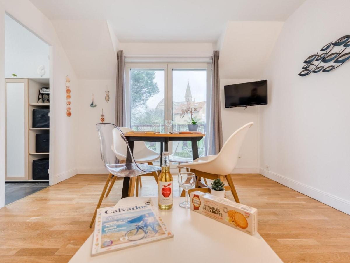 Apartment In A Residence By The Sea Port-en-Bessin-Huppain Room photo