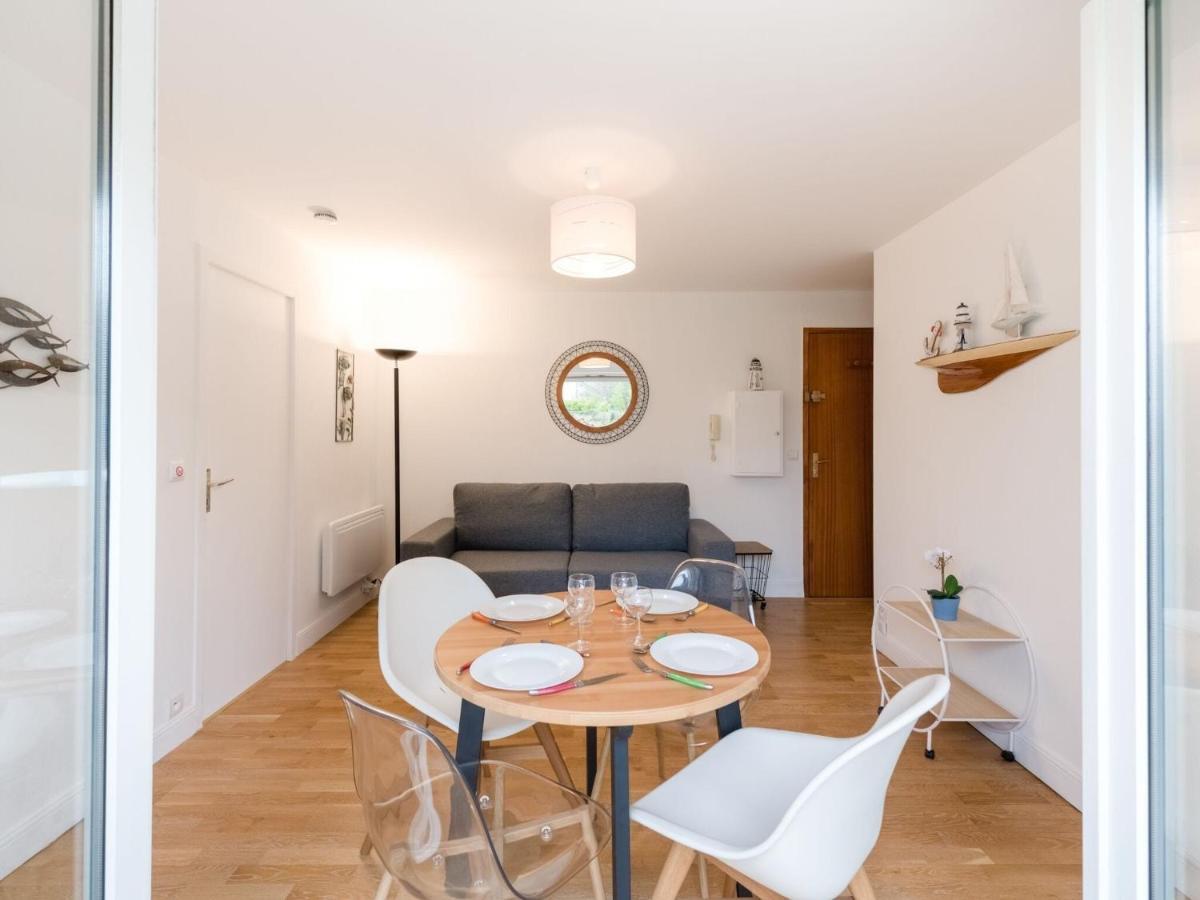 Apartment In A Residence By The Sea Port-en-Bessin-Huppain Exterior photo